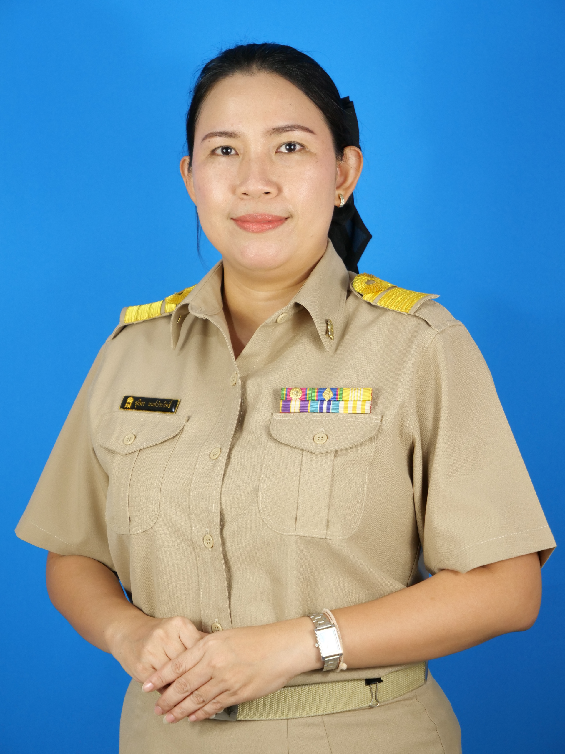 นางสาวชุลีพร มนต์ประสิทธิ์