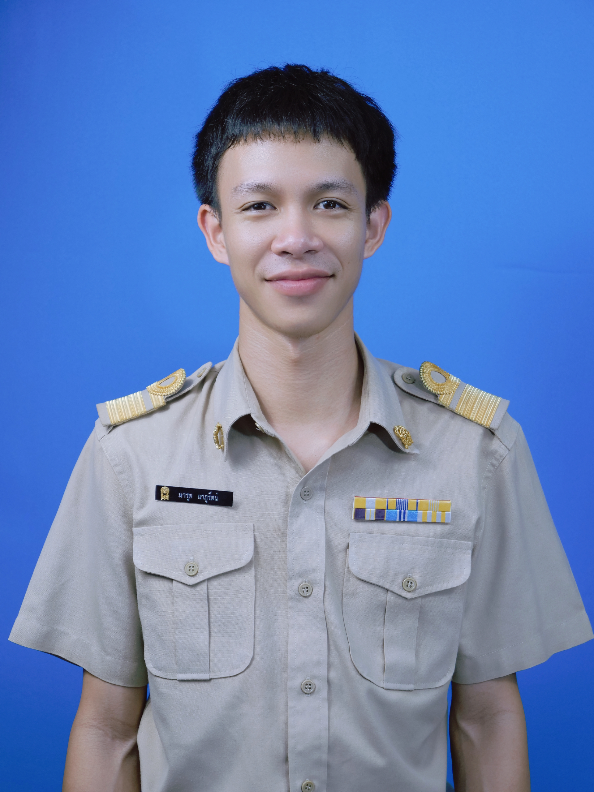 นายมารุต นาภูรัตน์