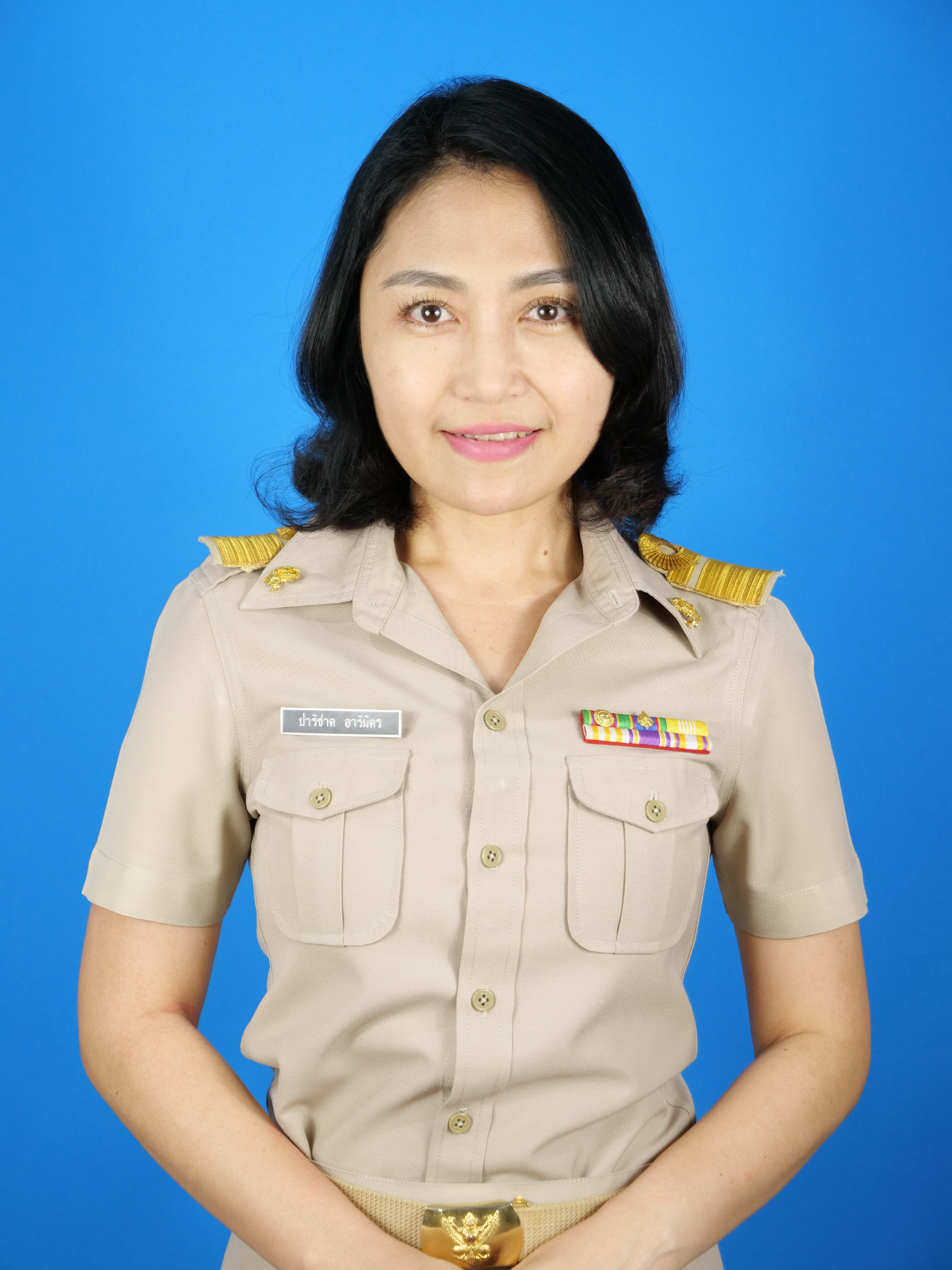 นางปาริชาต เพชรแหน
